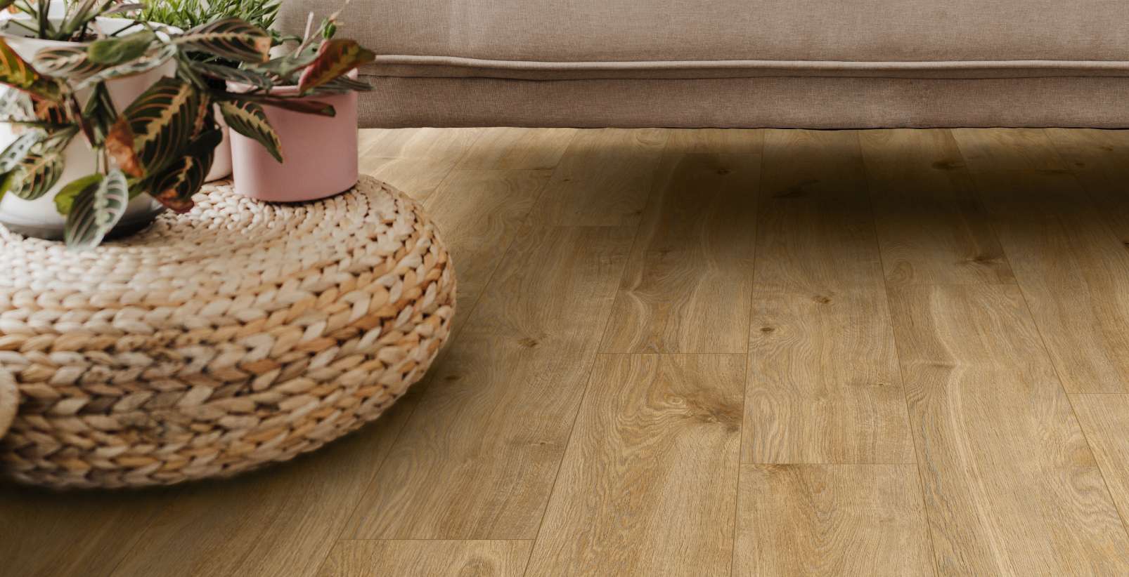 Solar Oak, NL, 9 mm, Standard Plank - Room Scene