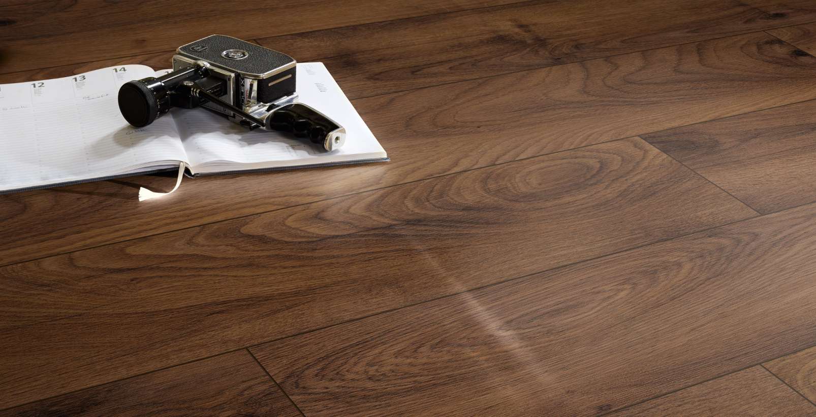 Tobacco Manor Oak, TN, 7 mm, Standard Plank - Room Scene