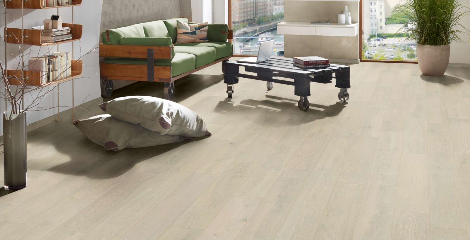 Mist Ethereal Oak, ET, 9 mm, Standard Plank - Room Scene