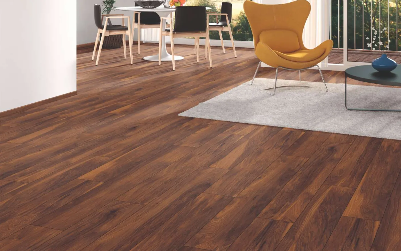 Red River Hickory, VH, 10 mm, Standard Plank - Room Scene